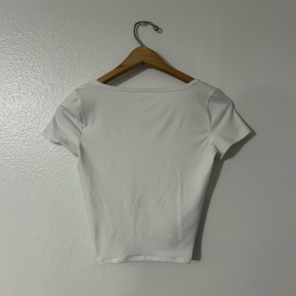 Hollister ,XS, White cropped top, soft material - Picture 2 of 6